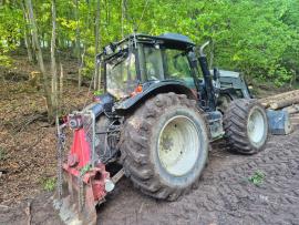 Šumarski traktor VALTRA T193 | Šumarska tehnika | Strojevi za obradu drva | KOMITrade s.r.o.