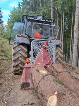Šumarski traktor VALTRA T193 | Šumarska tehnika | Strojevi za obradu drva | KOMITrade s.r.o.