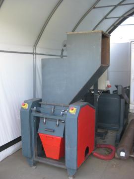 Drobilica i cijepač Mlyn na drevo CASTULIK MN300 |  Obrada drvenog odpada | Strojevi za obradu drva | Ing.Častulík, s.r.o.