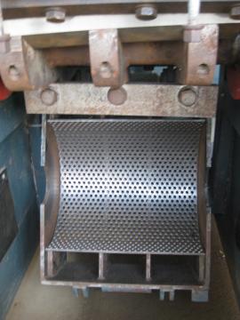 Drobilica i cijepač Mlyn na drevo CASTULIK MN300 |  Obrada drvenog odpada | Strojevi za obradu drva | Ing.Častulík, s.r.o.